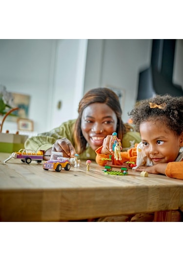 LEGO® Friends At ve Midilli Römorku 42634 4+ Yaratıcı Oyuncak Yapım Seti - 105 Parça