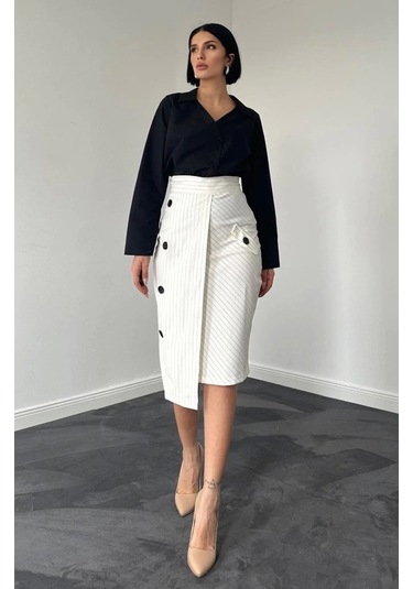 Beyaz Çizgili Poliviskon Etek Beyaz