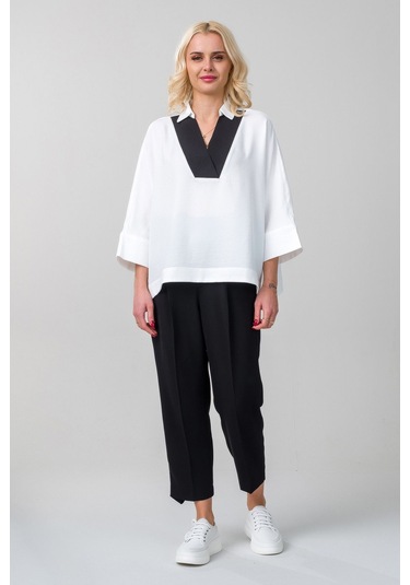 Kadın Gömlek Yakalı Yaka İndigo Mavi Kol Ucu Manşetli İnce Kot Kumaş Bluz Beyaz