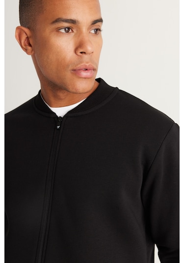 AC&Co / Altınyıldız Classics Erkek Sıyah Standart Fit Normal Kesim İçi Polarlı Kolej Yaka Pamuklu Sweatshirt Siyah