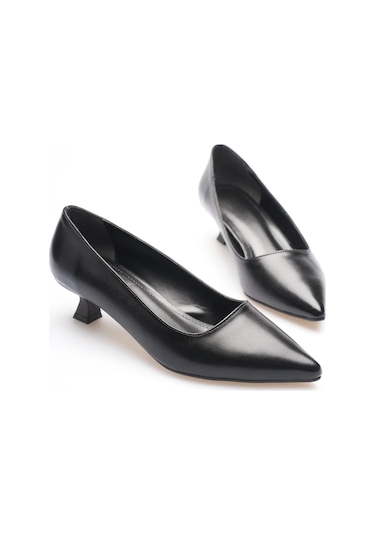 Trendella Siyah Kadın Günlük Kısa Topuklu Stiletto Ayakkabı Tr20ms03a