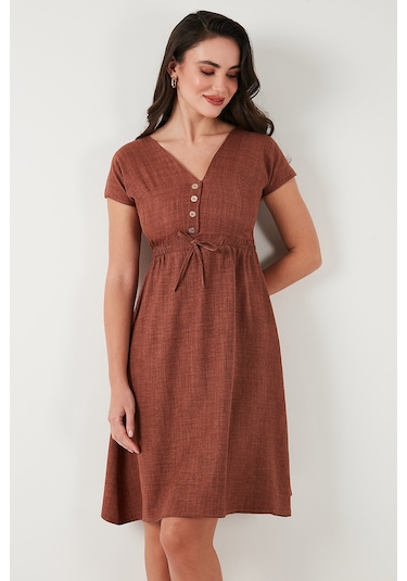Lela Önü Düğmeli V Yaka Regular Fit Kısa Kollu Midi Bayan Elbise 5865747 Kahve