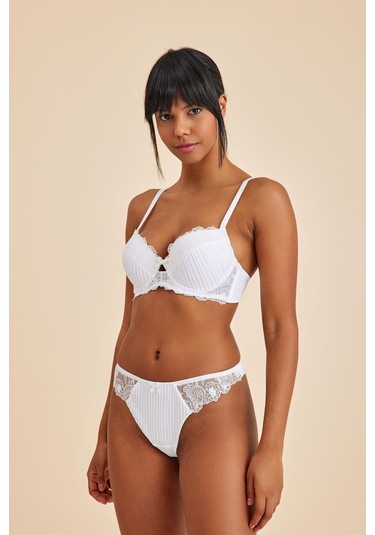 Paris Ekru Balenli Dantelli Dolgulu Push-up Sütyen ekru