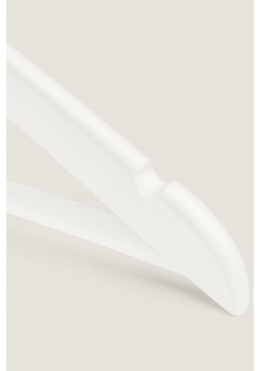 Teknor-prado 24 Adet Ahşap Görünümlü Plastik A Kalite Siyah Stil Elbise Askısı Beyaz