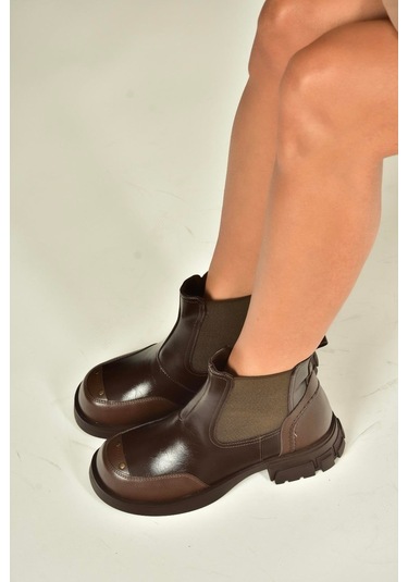 Fox Shoes V312402609 Kahverengi Kalın Tabanlı Lastik Detaylı Kadın Bot Kahverengi