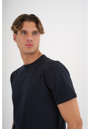 Erkek Lacivert %100 Pamuklu Standart Kalıp Likralı Basic T-shirt Siyah