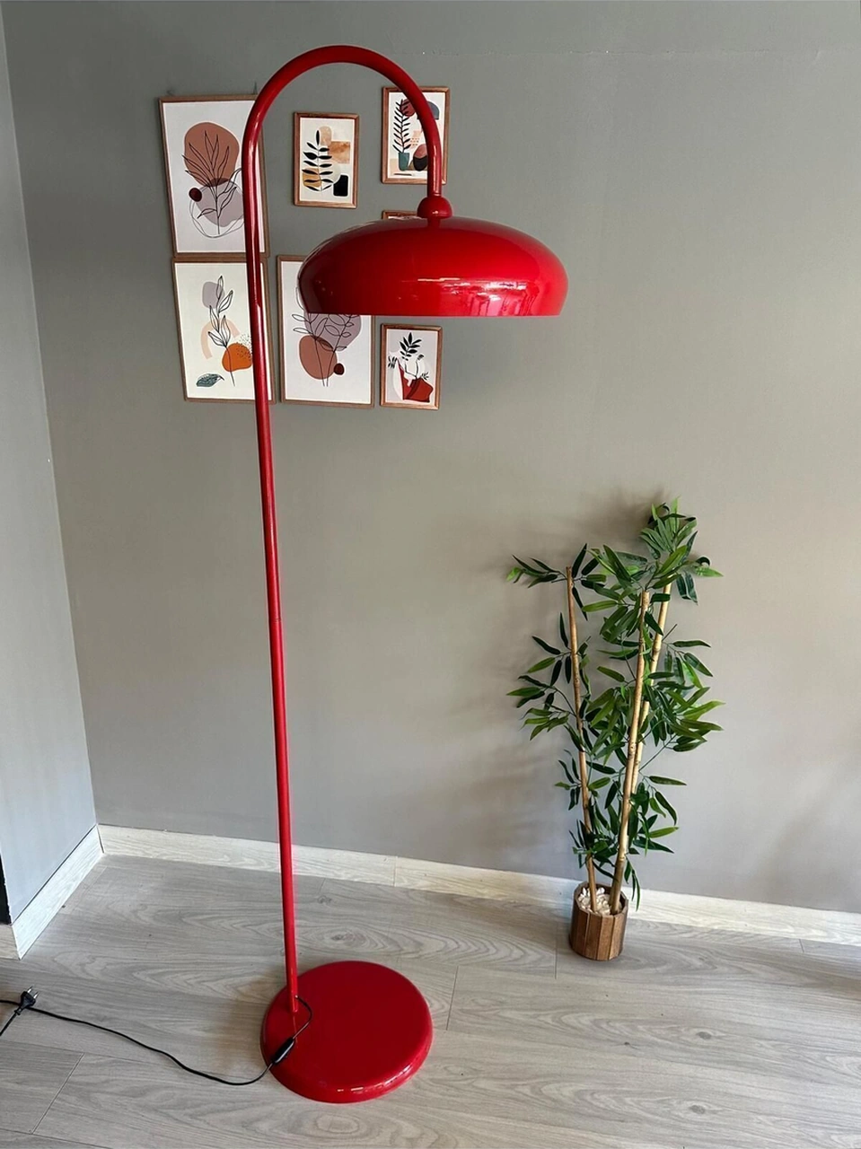 Kırmızı Lambader Modern Dekoratif Metal Oturma Odası Çalışma Odası Zemin Lambası Kırmızı