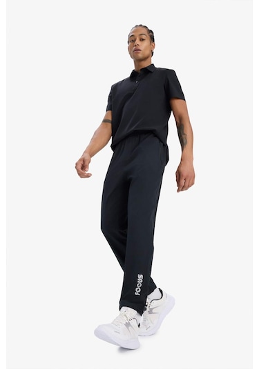 DeFactoFit Slim Fit Dar Kesim Çift Cepli Dokuma Sporcu Jogger C2833AX25SMBK81