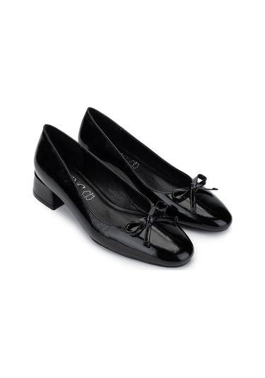 Tamer Tanca Kadın Hakiki Deri Siyah Rugan Topuklu Ayakkabı 942 1500 Bn Ayk Y25 Sıyah Rgn Siyah