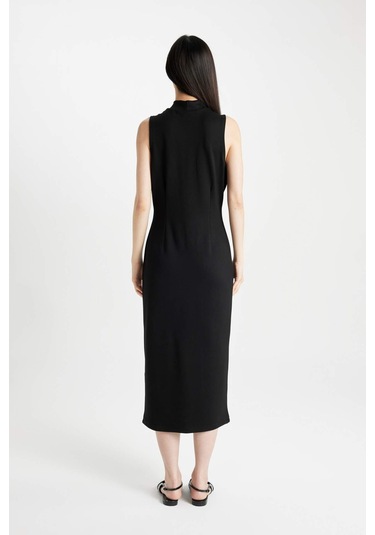 DeFacto Bodycon Vücudu Saran Basic Düz Yarım Balıkçı Yaka Siyah Kolsuz Midi Elbise	 Y8841AZ24SMBK81