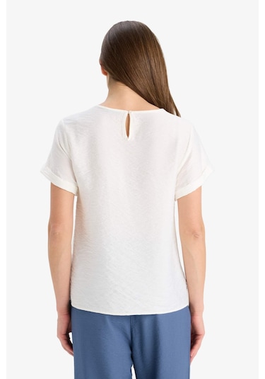 Defacto Regular Fit Yuvarlak Yaka Kısa Kollu Bluz C8831ax25smer105 Ekru