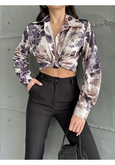 Kadın Oversize Ekru Renk Lacivert Çicek Detaylı Saten Gömlek-lacivert Lacivert