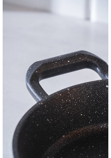 Diamente Sahan - 20 Cm Siyah