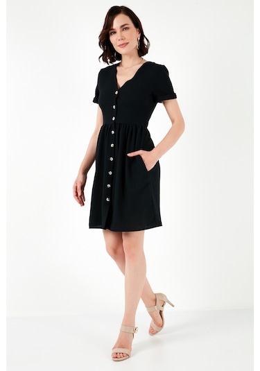 Lela Cepli Önü Düğmeli Kısa Kollu V Yaka Regular Fit Bayan Elbise 611El222 Siyah Lela Cepli Önü Düğmeli Kısa Kollu V Yaka Regular Fit Bayan Elbise 611El222 Siyah