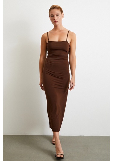 Yanı Büzgülü Askılı Elbise Yırtmaçlı Kahve Kahve