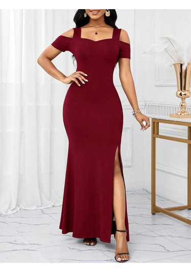 Kadın Omuzlardan Açık Askılı Yırtmaç Detaylı Uzun Ithal Krep Elbi Bordo