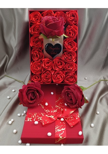 İnci Mode Hoşgeldin Bebek 18+1 Çiçekli Kutu Hediyelik Çiçek Kutusu Kırmızı Doğum Hediyesi Bebebk Loh