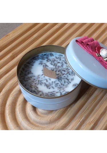 Uretti - Ayşe 7362 3239 El Yapımı Lavanta Kokulu Metal Kutuda Mum - 3 X 7 Cm Beyaz