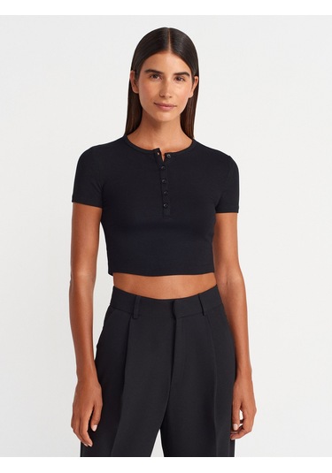Dilvin 31647 Düğme Detaylı Crop Top-siyah Siyah