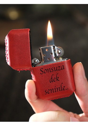 Vagave Kırmızı Renk Hakiki Deri El Yapımı Zippo Benzinli Çakmak