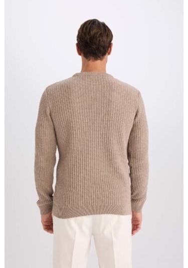 DeFacto Standart Fit Bisiklet Yaka Dokulu Triko Kazak E0811AXNSBG224 DeFacto Standart Fit Bisiklet Yaka Dokulu Triko Kazak E0811AXNSBG224