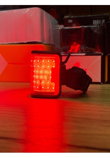 Forte Gt 6042 Bisiklet 4 X Aaa Pil Ön Far Usb Şarjlı Metal Gövde Kırmızı