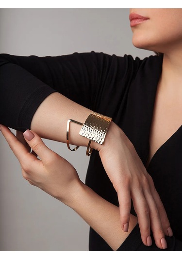 Dara Kadınlar İçin Geniş Bileklik 438290897 Altın