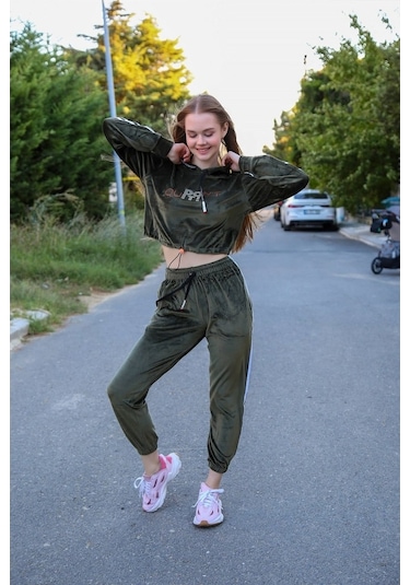 Akbeniz 9055 Kadife Kapşonlu Kadın Eşofman Takım Haki