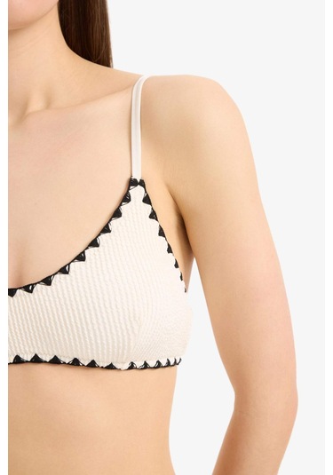 DeFacto Regular Fit Bürümcük Bikini Üstü-Fall in Love E0306AX25SMWT16 DeFacto Regular Fit Bürümcük Bikini Üstü-Fall in Love E0306AX25SMWT16