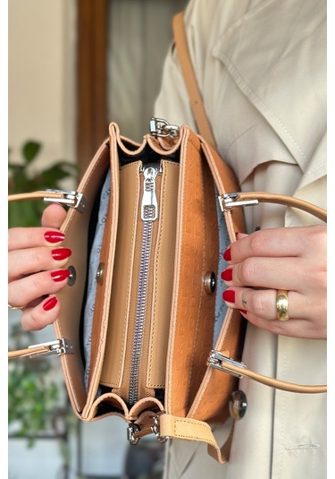 Jps- Just Polo Baskı Desenli Özel Seri El Ve Omuz Çanta Gq-4045-gd - Taba Kombin Taba