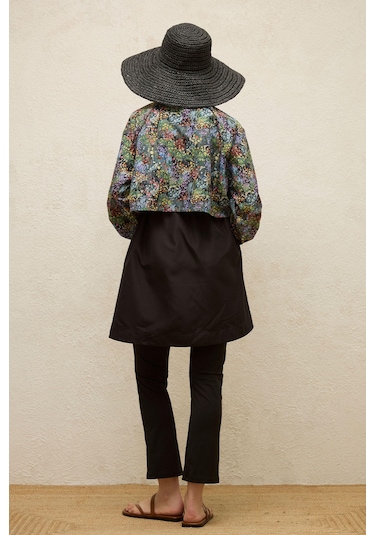 Manuka Rüzgarlıklı 3'lü Tesettür Mayo Takımı Tıny Flower Çok Renkli - Siyah