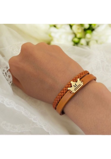 Archin M Harfine Özel Kahverengi Derili Taç Motifli 14 Ayar Altın Plakalı Hediye Bileklik-467harf M