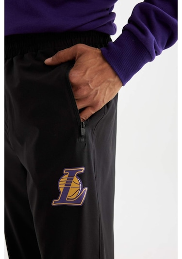 DeFactoFit NBA Los Angeles Lakers Dokuma Jogger Eşofman Altı Slim Fit Dar Kesim Cepli Ekstra Dar Paça D5647AX24AUBK81