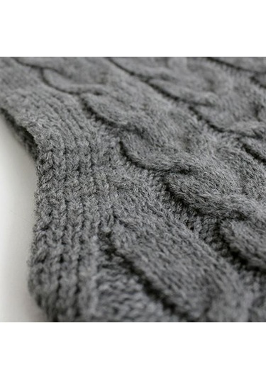 Saf Renk Kolsuz Kazak Yelek Sıcak Trendy Büküm Örme Kadın Yelek Günlük Giyim İçin Gri