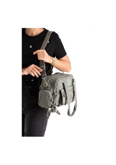 Omuz Çantası Çok Cepli Hafif Klinkır Kumaş 30 20 Cm Çapraz Askılı Postacı Çanta Kol Çantası Gri