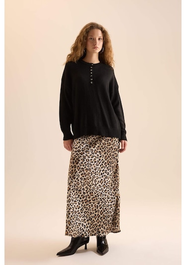 DeFacto Oversize Geniş Kalıp Düğmeli Yaka Triko Kazak D4913AXNSBK81 Siyah