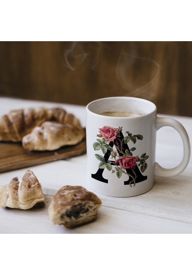 A Baş Harf Kırmızı Güller İle Sarılı Bardak 330 Ml Kişiye Özel Çiçekli Hediye Beyaz