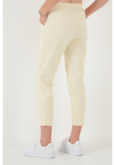 Lela Pamuklu Normal Bel Regular Fit Düz Paça Bayan Pantolon 668Yp42282S4 Sarı