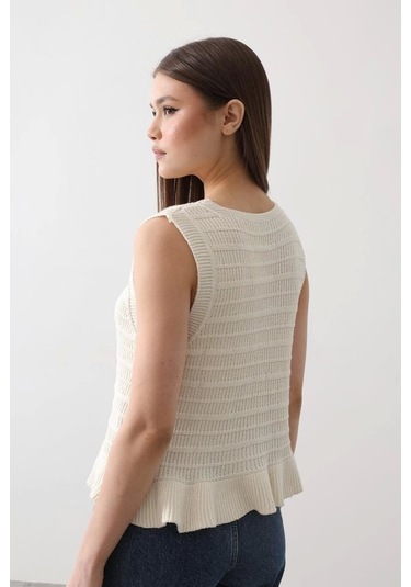 Önü Bağlamalı Yelek - Ekru Ekru