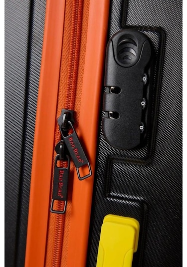 Bad Bear Logo Suitcase 23.01.80.001s Siyah Büyük Boy Tekerlekli Abs Valiz 95 Lt. Siyah
