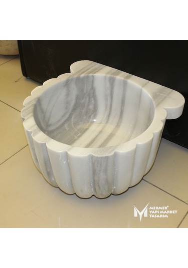 Marmara Beyaz Mermer Ince Dilimli Kulaksız Kurna