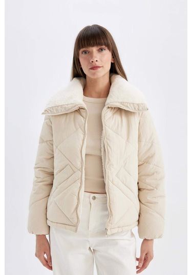 DeFacto Su İtici Puffer Şişme Mont Kapitoneli İçi Suni Kürklü Rüzgar Geçirmez Cepli A0756AX24WNER132 Ekru