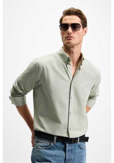 RISTO Erkek Düğmeli Yıkama Sonrası Ütü İhtiyacını En Aza İndiren Kumaş Gömlek Yaka Manşetli Yeşil Gö