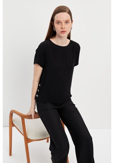 Stella Pulvis Siyah Düğme Detaylı Kısa Kol Maroken Bluz