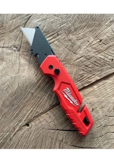 Milwaukee Pro Metal Döküm Katlanır Maket Bıçağı Fastback Compact 17cm