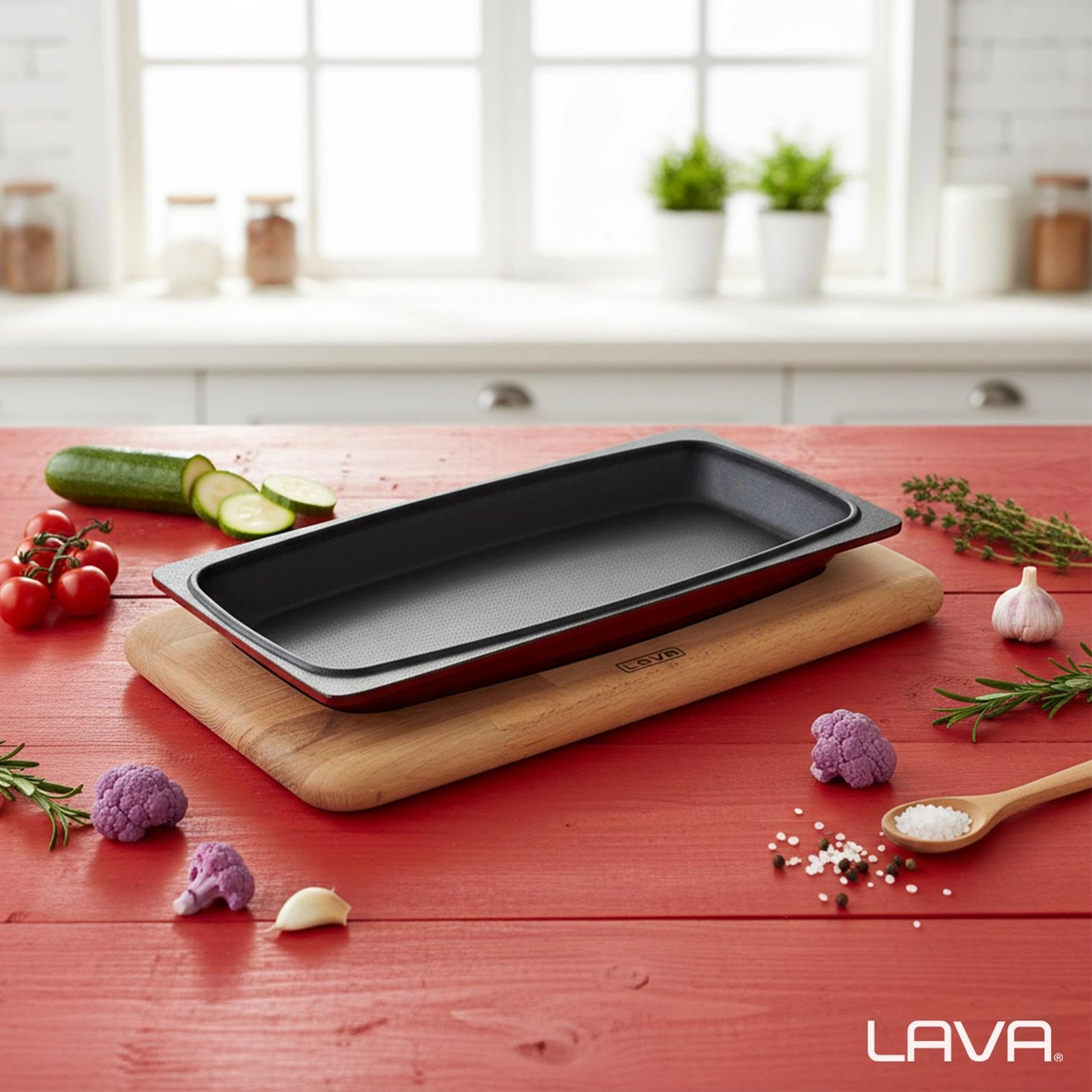 Lava Döküm Dikdörtgen Servis Tabağı Ve Kayın Servis Ahşabı. Ölçü 30x15cm. Bordo