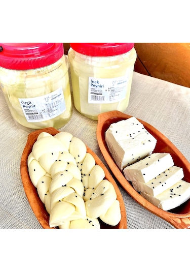 Niyazibey Çiftliği Örgülü Peynir Çiftikten Direk 1 KG