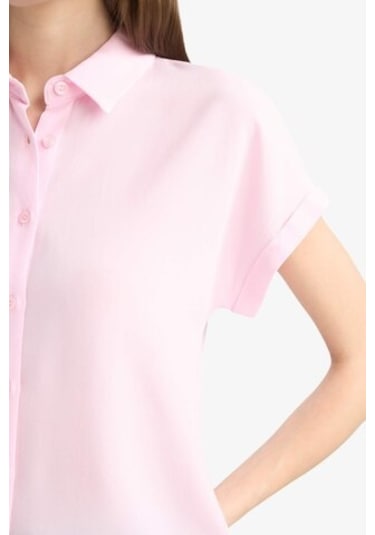 DeFacto Regular Fit Basic Düz Viskon Kısa Kollu Gömlek N7819AZ25SPPN47 DeFacto Regular Fit Basic Düz Viskon Kısa Kollu Gömlek N7819AZ25SPPN47