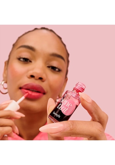 Benefit Cosmetics Likit Renklendirici Allık Ve Ruj