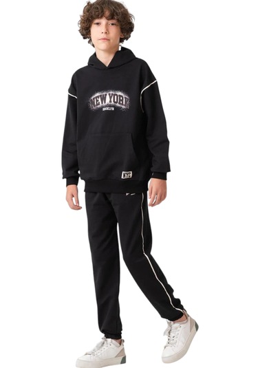 Erkek Çocuk New York Yazılı Çizgi Şeritli Kanguru Cepli Kapüşonlu Siyah Eşofman Takımı Siyah